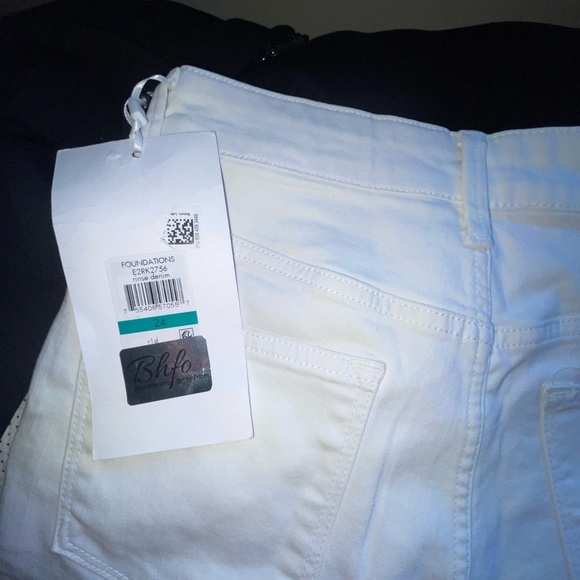 DKNY WHITE BOERUM HIGH RISE FLATE JEANS - Picture 9 of 9